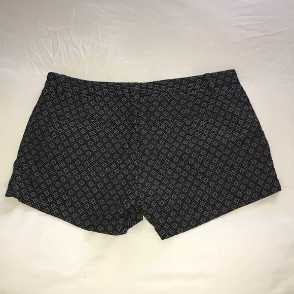 BR Textured shorts - Picture 2 of 5
